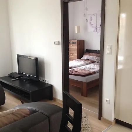 Bezs Apartman *