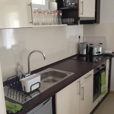 Bezs Apartman 公寓 扎马迪