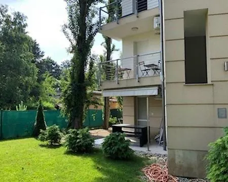 Bezs Apartman *